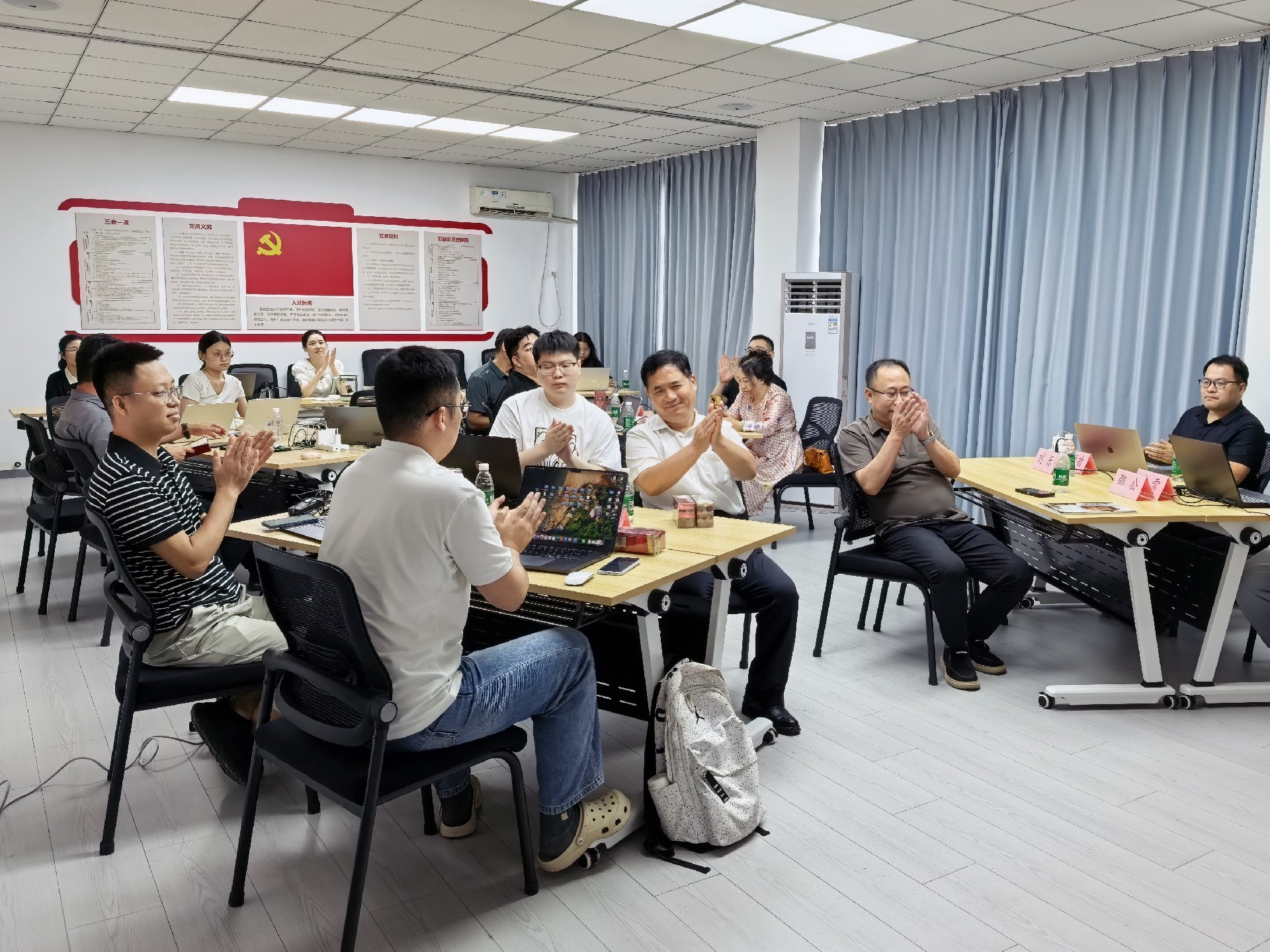 图4.jpg